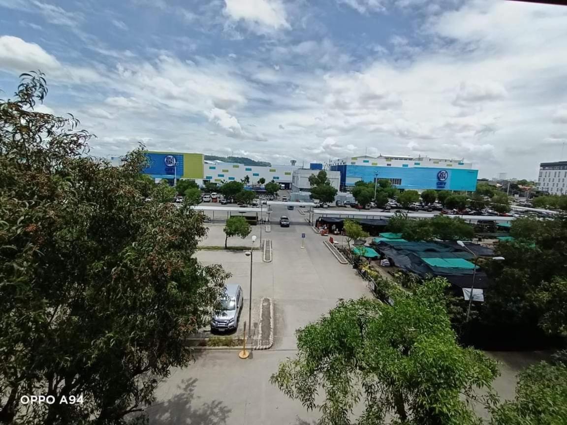 Alles One Oasis Condo Davao Near Sm Mall With Wifi Exterior photo
