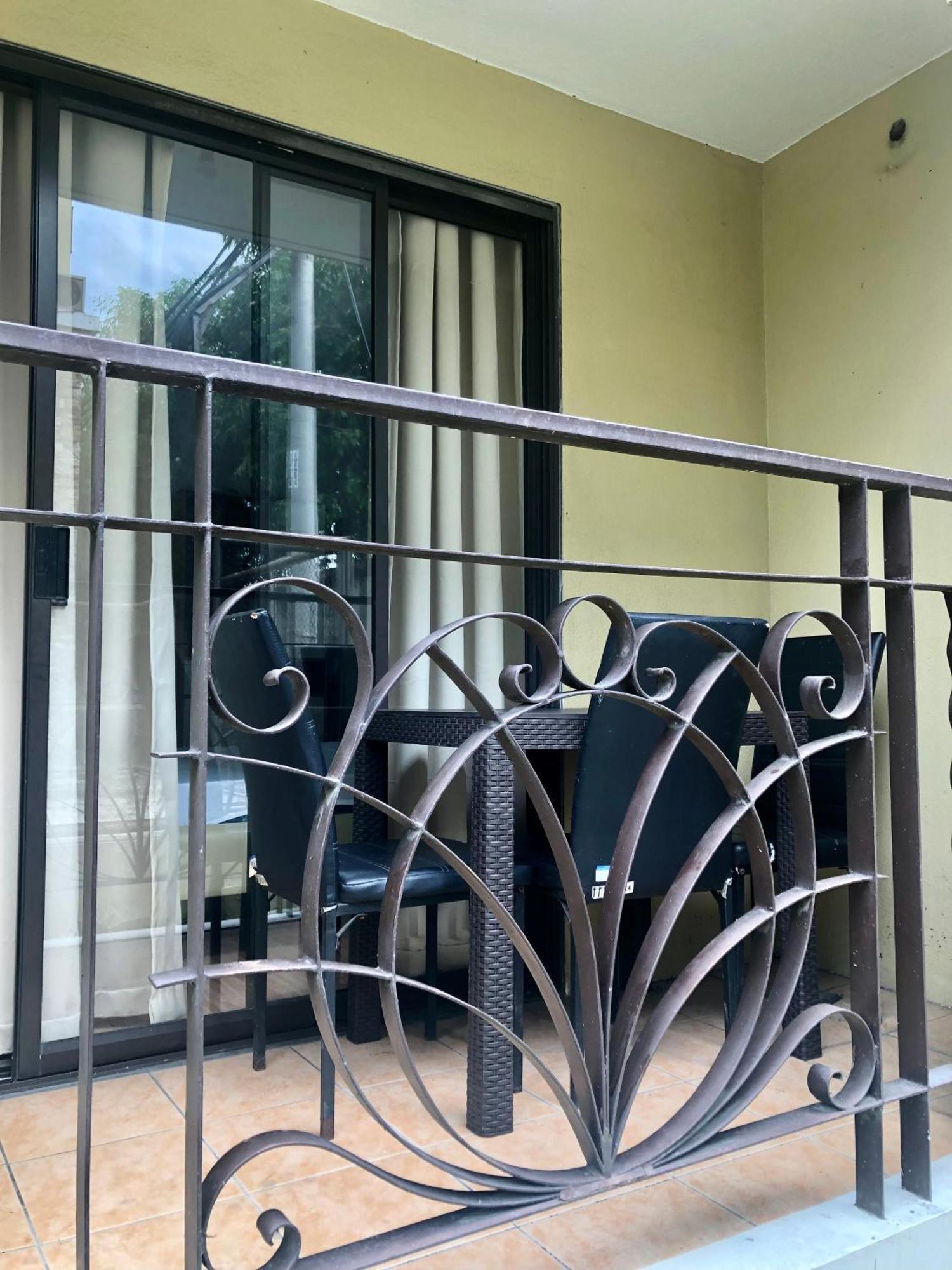 Alles One Oasis Condo Davao Near Sm Mall With Wifi Exterior photo