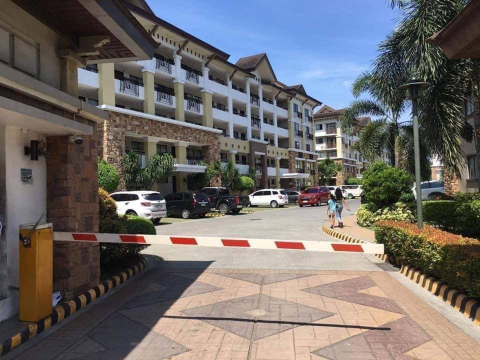 Alles One Oasis Condo Davao Near Sm Mall With Wifi Exterior photo