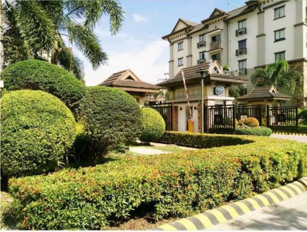Alles One Oasis Condo Davao Near Sm Mall With Wifi Exterior photo