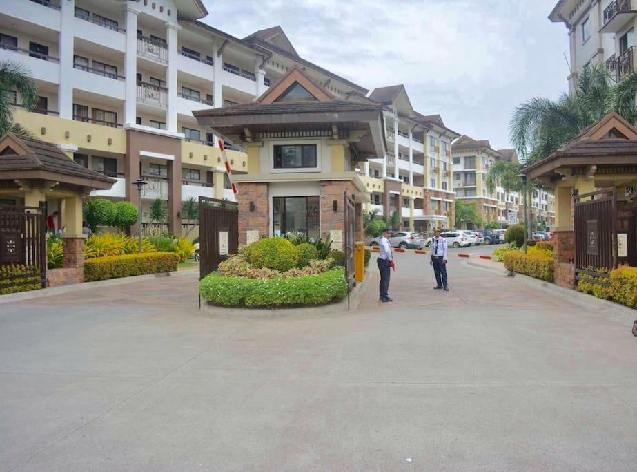 Alles One Oasis Condo Davao Near Sm Mall With Wifi Exterior photo